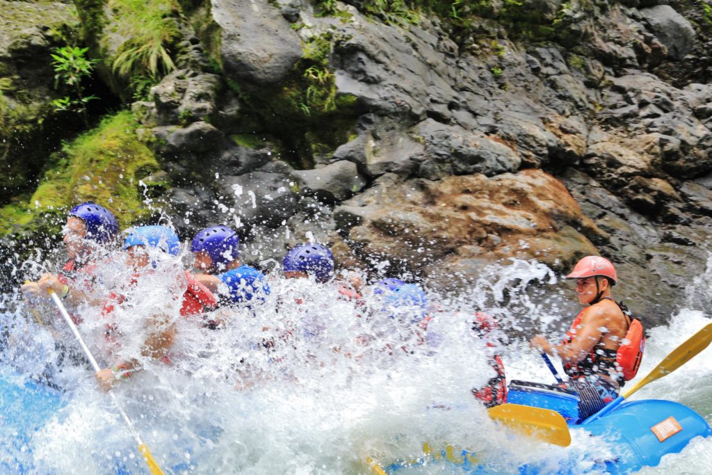 white water rafting Costa Rica