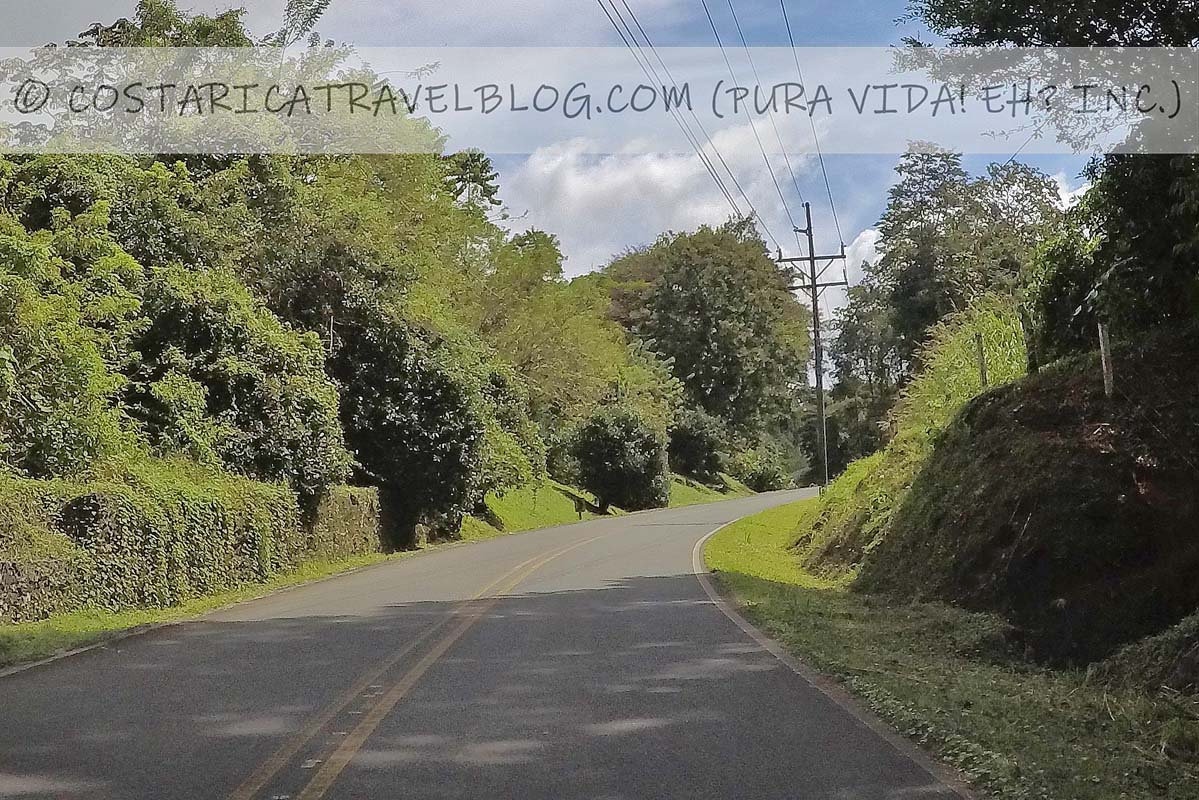 driving to La Fortuna / Arenal